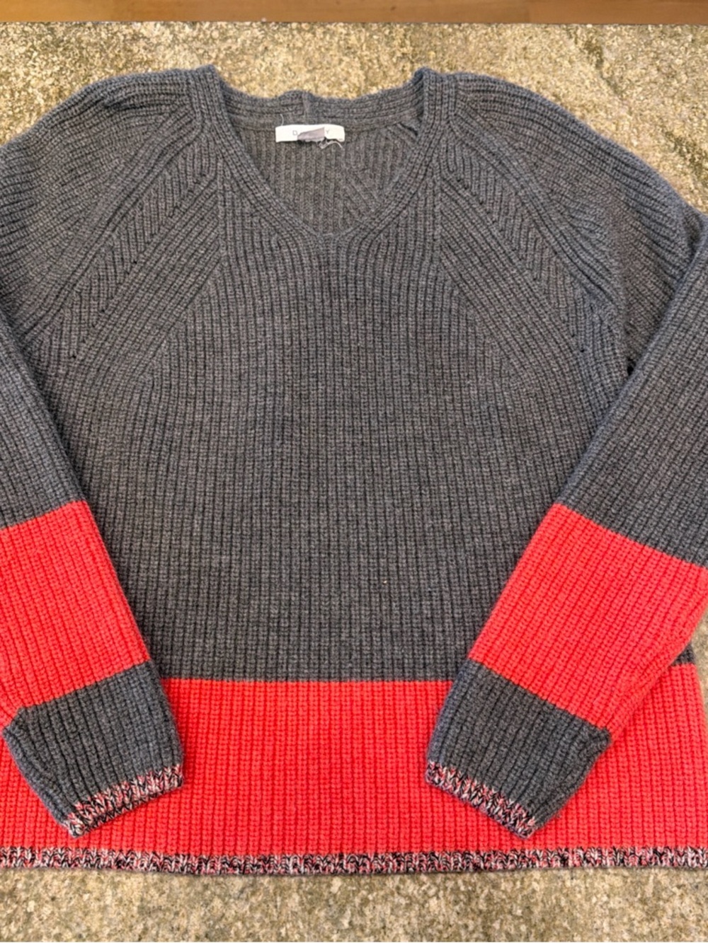 Gray and orange V-Neck wool and cashmere Ribbed Sweater